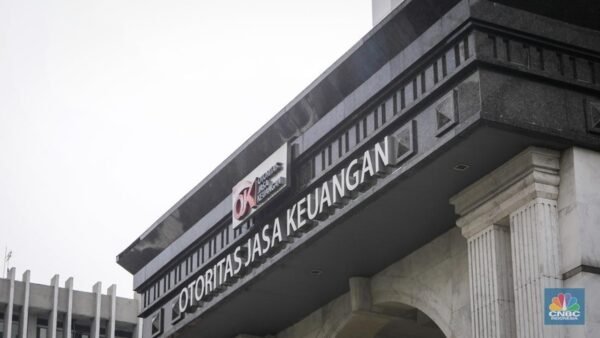 OJK: Penyebab Hilangnya Rp 7,8 Triliun Tabungan Warga RI
