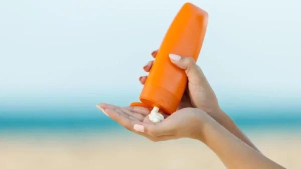 Waktu Tepat Pakai Sunscreen Agar Kulit Terlindungi