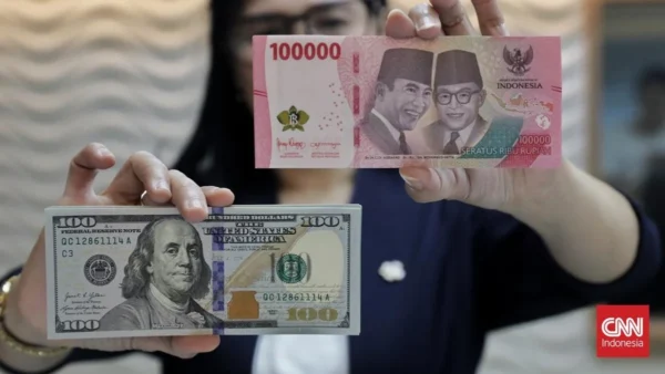 Rupiah Tembus 17 Ribu, Apa Penyebabnya?