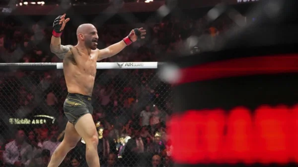 Volkanovski Hadapi Lopes di UFC 325, Siapa Unggul?