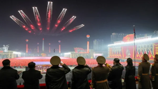 Potret Kim Jong Un dan Putrinya Ada Nuklir?