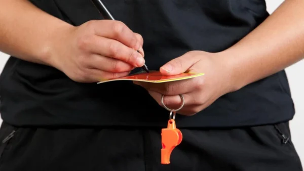 Rusuh di Laga Liga 4, Wasit Diserang!