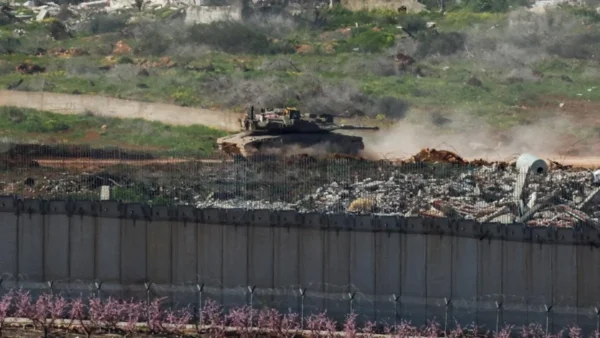 Tank Israel Dekati Perbatasan Perang Kian Memanas