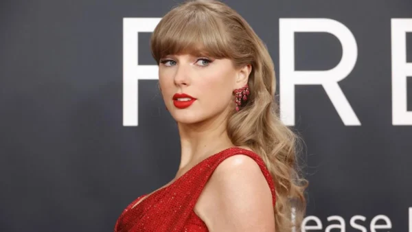 Taylor Swift Daftarkan Sapaannya Jadi Merek